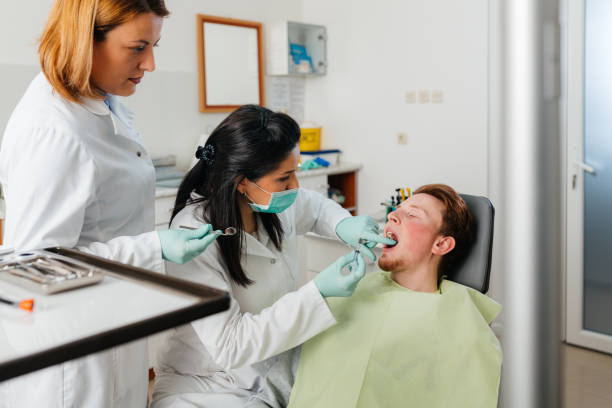 Best Urgent Tooth Repair  in Kennedy, CA